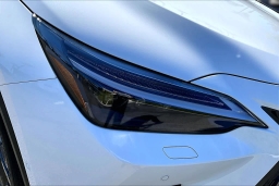 Lexus NX NX 450h+ Luxury AWD 2026