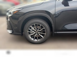 Lexus NX NX 450h+ Premium AWD 2026