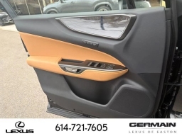 Lexus NX NX 450h+ Premium AWD 2026