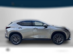 Lexus NX NX 450h+ Premium AWD 2026