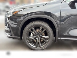 Lexus NX NX 450h+ Luxury AWD 2026