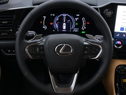 Lexus NX NX 450h+ Luxury AWD 2026