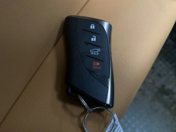 Lexus NX NX 450h+ Luxury AWD 2026