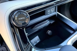 Lexus NX NX 450h+ Luxury AWD 2026