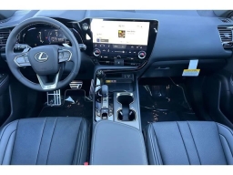 Lexus NX NX 450h+ F SPORT Handling AWD 2026