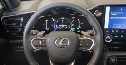 Lexus NX NX 450h+ F SPORT Handling AWD 2026