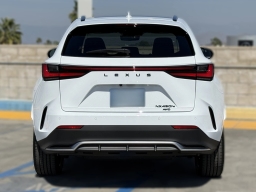 Lexus NX NX 450h+ F SPORT Handling AWD 2026