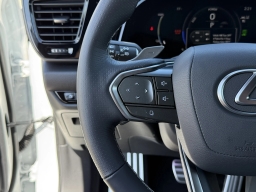 Lexus NX NX 450h+ F SPORT Handling AWD 2026