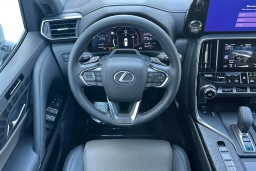 Lexus LX LX 700h Overtrail 4WD 2026