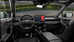 Toyota RAV4 Plug-In Hybrid GR Sport (Natl) 2026