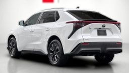 Toyota bZ XLE AWD (Natl) 2026