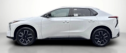 Toyota bZ XLE AWD (Natl) 2026