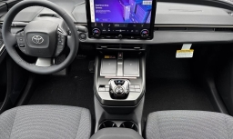 Toyota bZ XLE AWD (Natl) 2026