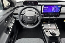 Toyota bZ XLE AWD (Natl) 2026