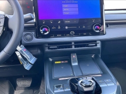 Toyota bZ Limited FWD (Natl) 2026