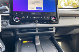 Toyota bZ XLE Plus FWD (Natl) 2026