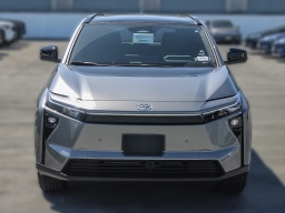 Toyota bZ XLE Plus FWD (Natl) 2026