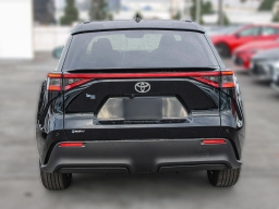 Toyota bZ XLE Plus FWD (Natl) 2026