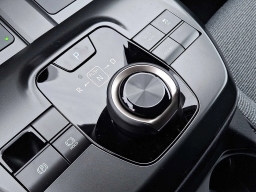 Toyota bZ XLE Plus FWD (Natl) 2026