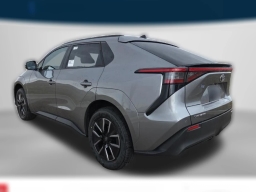 Toyota bZ XLE AWD (Natl) 2026