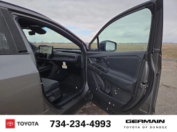 Toyota bZ XLE AWD (Natl) 2026