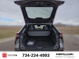 Toyota bZ XLE AWD (Natl) 2026