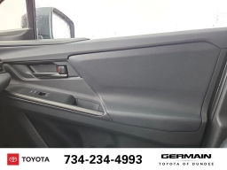 Toyota bZ XLE AWD (Natl) 2026