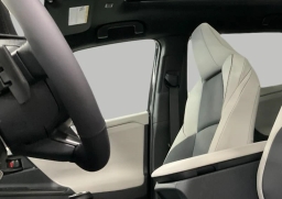 Toyota bZ Limited AWD (Natl) 2026