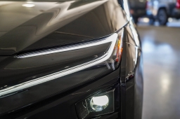 Toyota bZ Limited AWD (Natl) 2026