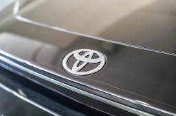 Toyota bZ Limited AWD (Natl) 2026