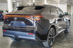 Toyota bZ Limited AWD (Natl) 2026