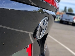 Toyota bZ Limited AWD (Natl) 2026