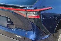 Toyota bZ Limited AWD (Natl) 2026