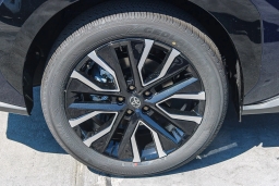 Toyota bZ Limited AWD (Natl) 2026