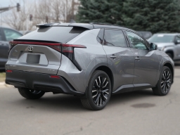 Toyota bZ Limited AWD (Natl) 2026