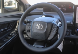 Toyota bZ Limited AWD (Natl) 2026