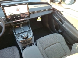 Toyota bZ XLE AWD (Natl) 2026