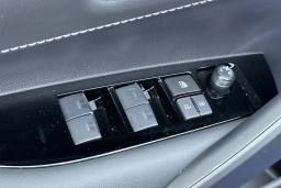 Toyota Corolla Hatchback SE CVT (Natl) 2026