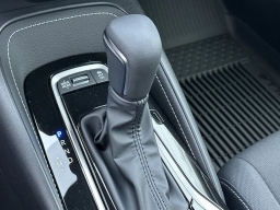 Toyota Corolla Hatchback SE CVT (Natl) 2026