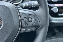 Toyota Corolla Hatchback SE CVT (Natl) 2026