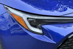 Toyota Corolla Hatchback SE CVT (Natl) 2026