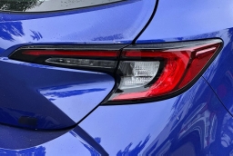 Toyota Corolla Hatchback SE CVT (Natl) 2026