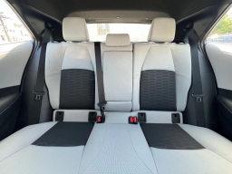 Toyota Corolla Hatchback SE CVT (Natl) 2026