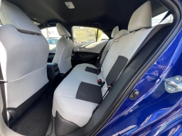 Toyota Corolla Hatchback SE CVT (Natl) 2026