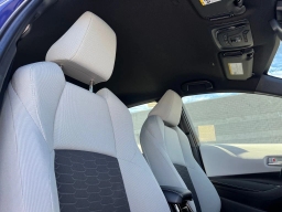 Toyota Corolla Hatchback SE CVT (Natl) 2026