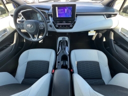 Toyota Corolla Hatchback SE CVT (Natl) 2026