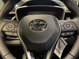 Toyota Corolla Hatchback SE CVT (Natl) 2026