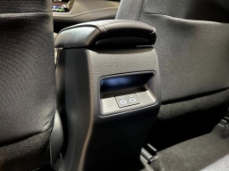 Toyota Corolla Hatchback SE CVT (Natl) 2026