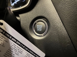 Toyota Corolla Hatchback SE CVT (Natl) 2026