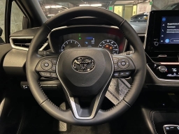 Toyota Corolla Hatchback SE CVT (Natl) 2026